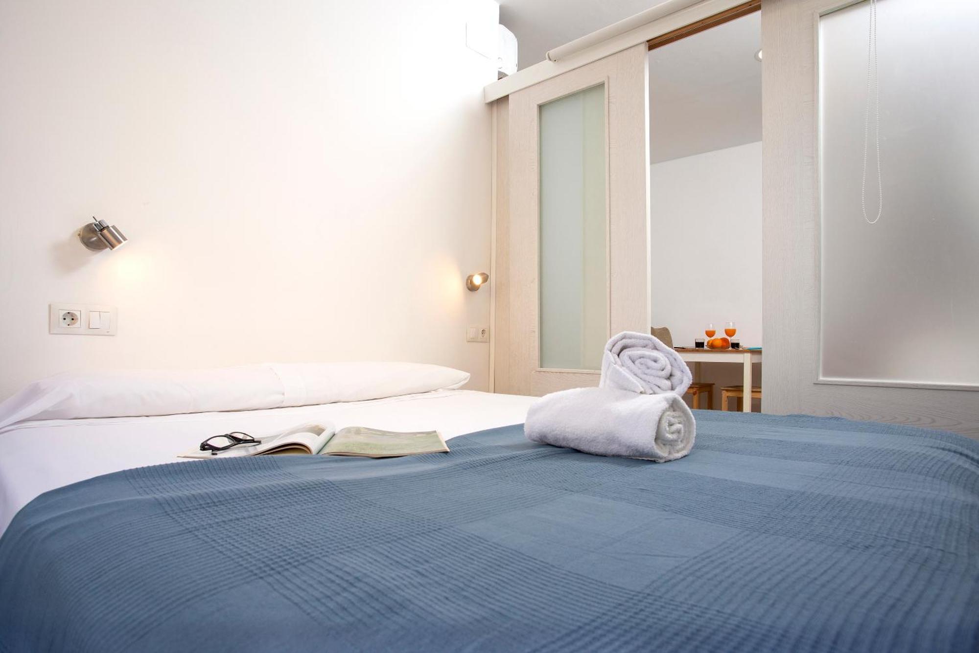 Sunstay Isabel Lofts Center Torremolinos Exterior foto